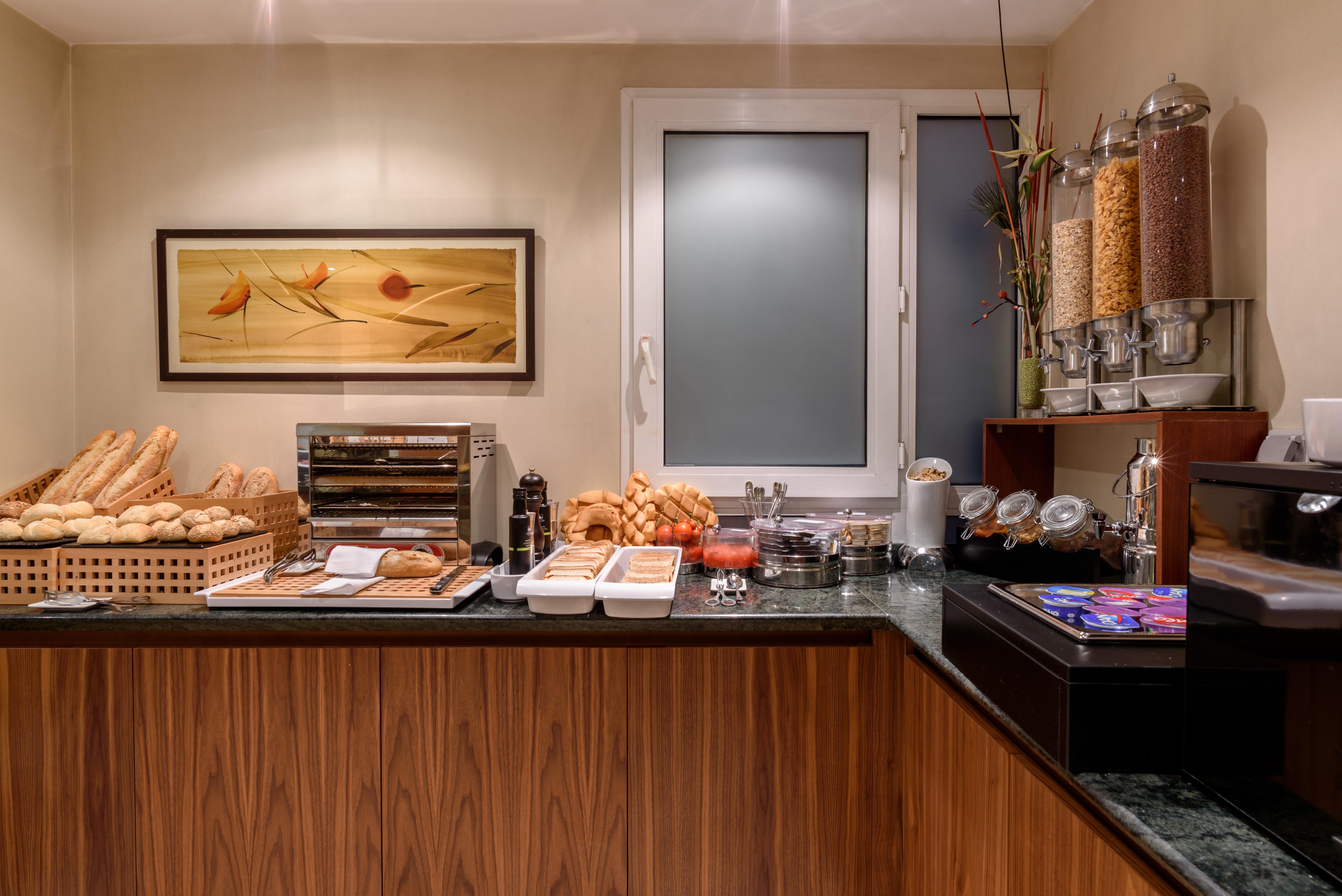 Exe Leon Hotel Екстериор снимка