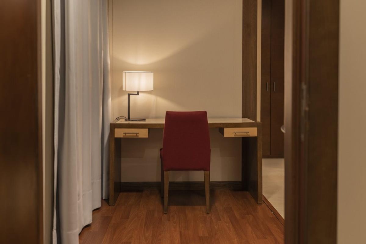 Exe Leon Hotel Екстериор снимка